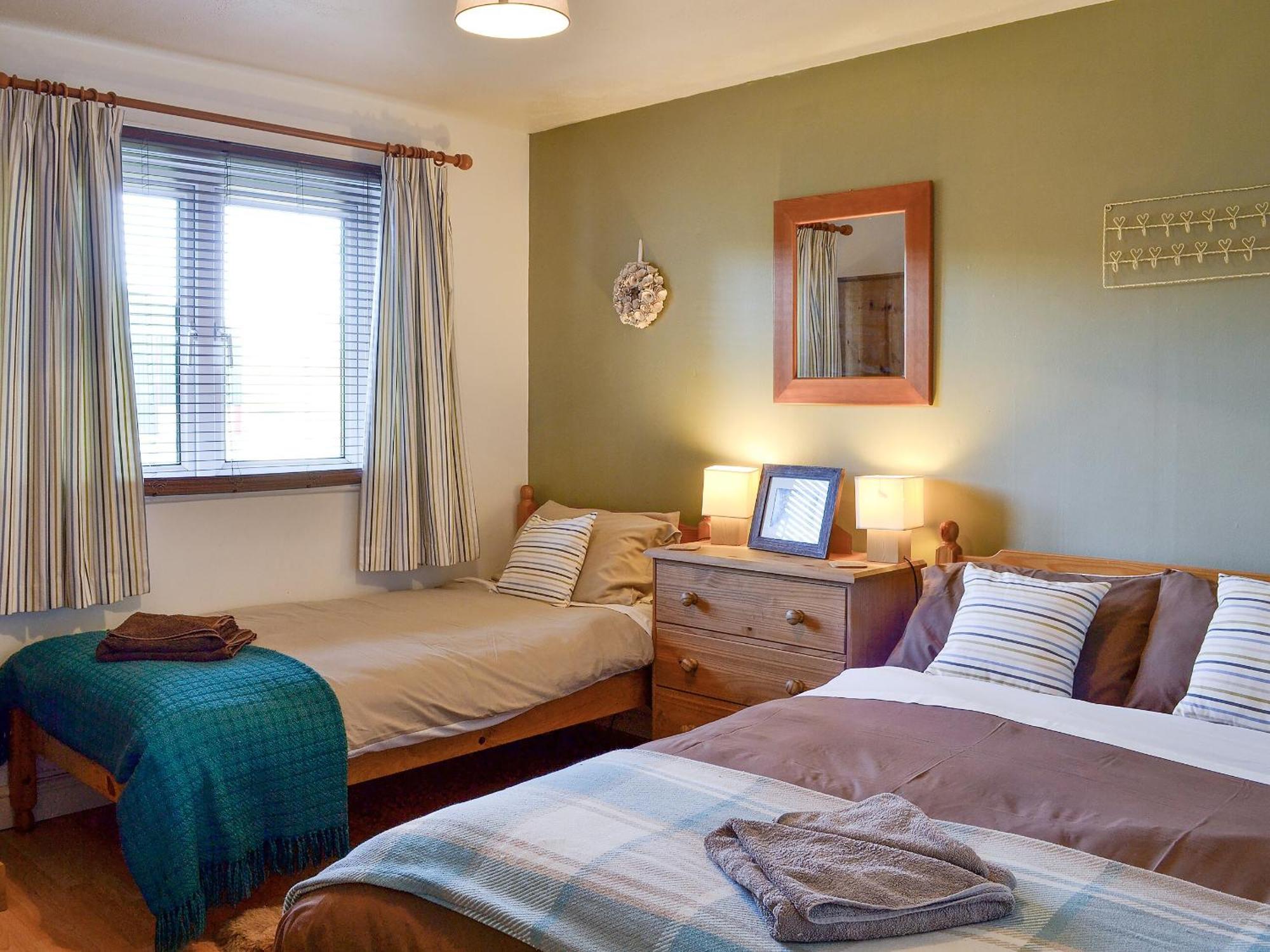 Honey Cottage Auchnarrow Exterior photo